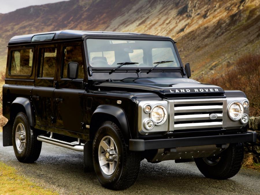  Land Rover Defender 110 SVX RHD 2008 года  (фото 4 из 12)